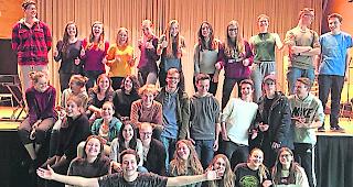 Zwei Auftritte. Sch&uuml;lerinnen und Sch&uuml;ler des Schwerpunktfachs Musik: Bald auf zwei B&uuml;hnen. 