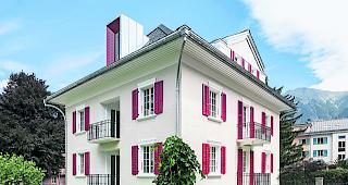 In neuem Glanz. Das Haus am Villenweg 8 in Brig, erstellt im fr&uuml;hen 20. Jahrhundert, wurde zwischen 2015 und 2017 sehr sorgf&auml;ltig und fachgerecht umgebaut.  