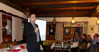 Nationalrat und SAB-Direktor Thomas Egger referierte an der Generalversammlung von Simplon Tourismus zum Thema Alpiner Tourismus.