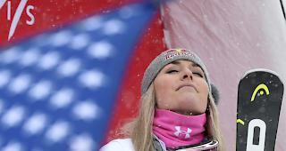 Lindsey Vonn bei der Siegerehrung am letzte Samstag nach dem ersten von zwei Super-G in Val d