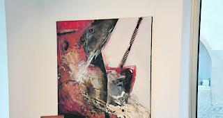 Geheimnisvoll. Eines der Gem&auml;lde, das Sylvia D. Wolf momentan in der Briger Pinakothek zeigt.  