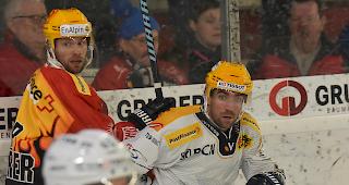 Dan Kissel gegen Dominic Forget, das Duell der Gelbhelme mit dem besseren Ende f&uuml;r La Chaux-de-Fonds. 