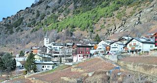 Terrassenlandschaft bei St. German. F&uuml;r 4,2 Millionen Franken will die neu gegr&uuml;ndete Genossenschaft &laquo;Erhalt der terrassierten Rebberge&raquo; die Reblandschaft sanieren. 