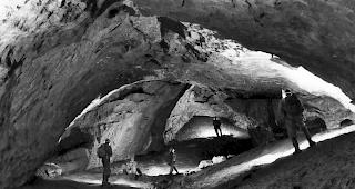 Das H&ouml;lloch im Muotathal gilt als eines der gr&ouml;ssten H&ouml;hlensysteme der Welt.