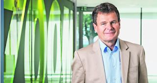 Erfahrung. Franz Julen weiss, wie das Handelsgesch&auml;ft l&auml;uft, auch auf dem glatten internationalen Parkett. Sein Rat ist heute auch bei Aldi S&uuml;d gefragt.  