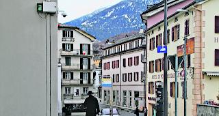 72 Prozent. Bei der Konsultation von Videoaufnahmen wurden 2017 in Brig-Glis gut drei Viertel der Delikte aufgekl&auml;rt. 