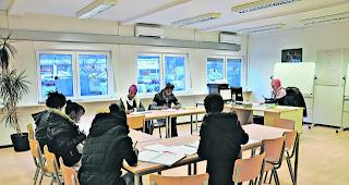 Asylanten-Alltag. Blick ins Ausbildungs- und Besch&auml;ftigungszentrum in Eyholz. (Symbolbild)