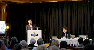 Hatten an der Generalversammlung von Zermatt Tourismus am Mittwoch Erfreuliches zu berichten: Tourismusdirektor Daniel Luggen (links) und Paul-Marc Julen, Pr&auml;sident von Zermatt Tourismus. 