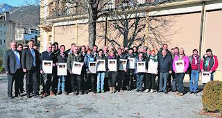 Stolz. Insgesamt 37 Betriebe durften sich gestern in Siders &uuml;ber eine der begehrten Qualit&auml;tsauszeichnungen der Sortenorganisation &laquo;Raclette du Valais AOP&raquo; freuen. 