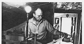 Walliser Kulturpreistr&auml;ger 1996. G&eacute;rard de Pal&eacute;zieux in seinem Atelier in Veyras: Hier entstanden zahlreiche Drucke. 