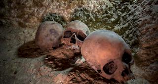 Totensch&auml;del. Sie wurden auf einem &auml;gyptischen Friedhof in der Provinz Minya, 245 Kilometer s&uuml;dlich von Kairo, freigelegt.