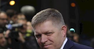 Der slowakische Regierungschef Robert Fico bezeichnet die Ermordung des Springer-Journalisten als "beispiellosen Angriff auf Pressefreiheit und Demokratie in der Slowakei".  