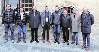 Verantwortlich. Der Verwaltungsrat und die Gesch&auml;ftsf&uuml;hrung der EVR (von links): Christian Mangisch, Reinhard Imboden, Michel Schwery (Vizepr&auml;sident), J&ouml;rg Schwestermann (Pr&auml;sident), Alain Bregy, Beat Abgottspon, Urs Schmid und Thomas K&ouml;pfli. 