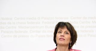 K&uuml;nftig sollen nicht nur Radio- und TV-Angebote, sondern auch Online-Angebote als Service public Geb&uuml;hrengelder erhalten k&ouml;nnen, so Medienministerin Leuthard. 