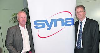 Gr&ouml;sste Syna-Region. Toni Biderbost, Pr&auml;sident Syna Oberwallis (links), und der Regionalverantwortliche Johann Tscherrig an der DV: Das Oberwallis ist gr&ouml;sste Syna-Region der Schweiz. 