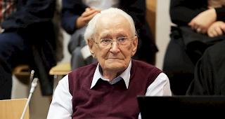 Schuldig gesprochen. Im Juli 2015 ist Oskar Groening im deutschen L&uuml;nenburg zu vier Jahren Haft verurteilt worden.