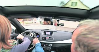 Greift WEKO ein? Wettbewerbskommission untersucht Preise der Oberwalliser Fahrschulen. 