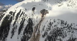 Ungl&uuml;cksstelle. Weiterhin zwei vermisste Personen nach Lawinenniedergang im Bereich Vallon d'Arbi. 