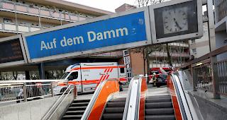 21 Leichtverletzte wurden laut Feuerwehr vor Ort von Einsatzkr&auml;ften versorgt.