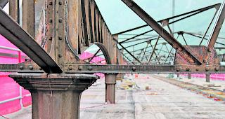 Weitere Etappe. Bis Ende September wird das Perrondach aufwendig saniert.  