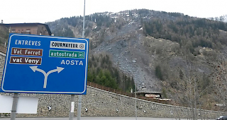 Der Lieferwagen wurde in der N&auml;he des Mont-Blanc-Tunnels angehalten.