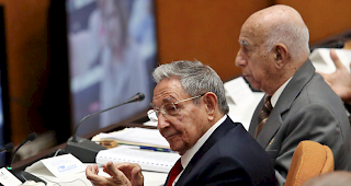 Eine neue &Auml;ra. Erstmals seit fast 60 Jahren wird der starke Mann auf der Karibikinsel Kuba nicht mehr Castro heissen. Das Parlament w&auml;hlt derzeit einen Nachfolger f&uuml;r Staatschef Ra&uacute;l Castro.