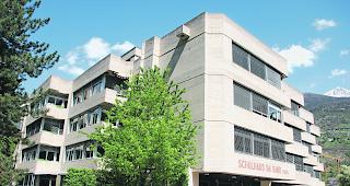 OS-Zentrum Visp. Hier lernen und essen, statt &uuml;ber Mittag zur&uuml;ck in die D&ouml;rfer fahren. 