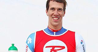 Nicht ohne meine Trinkflasche: Ramon Zenh&auml;usern wirbt f&uuml;r die Moosalp-Region.