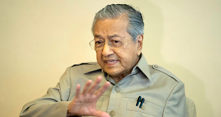Unerm&uuml;dlich. Mit &uuml;ber 90 Jahren strebt Ex-Regierungschef Mahathir Mohamad bei der Parlamentswahl in Malaysia erneut an die Macht und will als Spitzenkandidat f&uuml;r ein Oppositionsb&uuml;ndnis ins Rennen gehen.