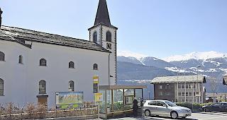 Die Gemeindesteuern in den Berggemeinden sind meistens deutlich h&ouml;her als im Talgrund (im Bild Ausserberg).