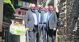 Verantwortlich. Verwaltungsrat, Betriebs- und Gesch&auml;ftsf&uuml;hrer der Aletsch AG (von links): Michel Schwery, Diego Pfammatter, Urs Hildbrand und Paul Fux. 