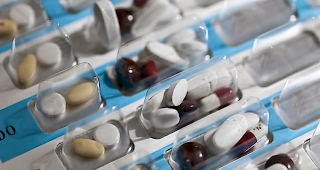 Neue Untersuchung. Originalpr&auml;parate sind in der Schweiz im Vergleich zum Ausland sechs Prozent g&uuml;nstiger geworden. Generika kosten dagegen immer noch mehr als doppelt so viel.