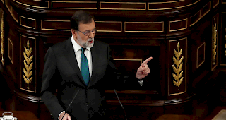 Misstrauensantrag. In der zweit&auml;tigen Parlamentsdebatte fehlten am Donnerstag nur wenige Stimmen, um den spanischen Ministerpr&auml;sidenten Mariano Rajoy zu Fall zu bringen.