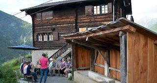 Bei der Sanierung des Brunnens von Zenh&auml;usern wurde darauf geachtet, dass die urspr&uuml;ngliche Bausubstanz erhalten bleibt.