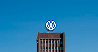 Pr&uuml;fzyklus. Aufgrund neuer EU-Abgasmessungen muss Volkswagen die Produktion nach den Werksferien (7. bis 27.Juli) zeitweise einstellen.