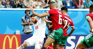 Der Iran siegte nach einem Eigentor von Aziz Bouhaddouz in der f&uuml;nften Minuten der Nachspielzeit gegen Marokko 1:0. 