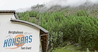 Das Wasser bis zum Hals. Lenken die Gl&auml;ubiger nicht ein, droht den Bergbahnen Hohsaas die Nachlassstundung.Foto Keystone