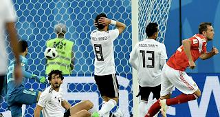 Ein Eigentor &Auml;gyptens f&uuml;hrte zu Russlands 1:0 nach der Pause.