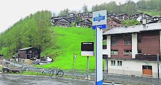 Dieser Bereich des Quartiers &laquo;Spiss&raquo; ist auch als Talabfahrt aus dem Zermatter Skigebiet im Gespr&auml;ch.