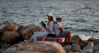 Negative Bilanz. Im 2017 haben Schweizer auf ihren Reisen im Ausland insgesamt 16,1 Milliarden Franken ausgegeben. Die ausl&auml;ndischen G&auml;ste in der Schweiz gaben 16 Milliarden aus.