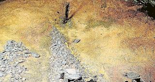 Museum. Ein Modell der Dolmen-Grabst&auml;tte von Petit-Chasseur.