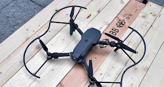 Brenzlig. Anfang Juni kam es &uuml;ber der Stadt Bern beinahe zu einer Kollision zwischen einer Drohne und einem Business-Jet. (Symbolbild)