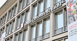 Im Mittelfeld. Die Walliser Kantonalbank liegt mit einer Bilanzsumme von 15,6 Milliarden Franken an 14. Stelle aller Kantonalbanken. Foto wb