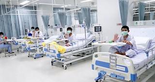 Die aus einer H&ouml;hle in Thailand gerettete Knaben-Fussballmannschaft und deren Trainer sollen das Spital am Donnerstag verlassen d&uuml;rfen.