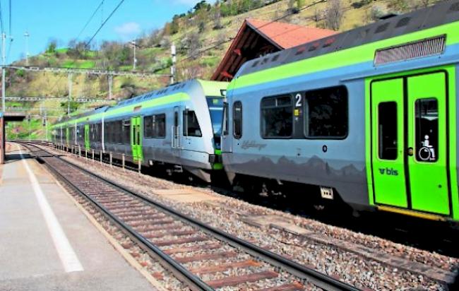 Sanierung. Von August 2018 bis Ende 2022 erneuert die BLS die Fahrbahn im Lötschberg-Scheiteltunnel.