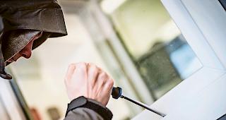 R&uuml;ckl&auml;ufig. Die Zahl der Einbruchdiebst&auml;hle sinkt auch in diesem Jahr weiter.Foto Keystone