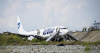 Missgl&uuml;ckte Landung. Bei einer Bruchlandung eines russischen Passagierjets sind am Urlaubsort Sotschi 18 Menschen verletzt worden.