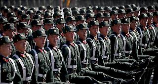 Zehntausende Soldaten. Mit einer grossen Milit&auml;rparade feierte Nordkorea am Sonntag den 70. Jahrestag der Gr&uuml;ndung des kommunistischen Staates.