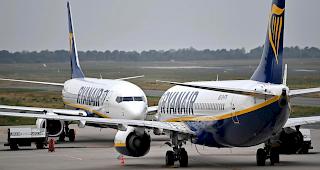 Klare Forderungen. Piloten und Flugbegleiter der Billig-Airline Ryanair fordern h&ouml;here L&ouml;hne und planbarere Einsatzzeiten.