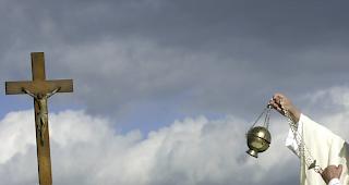 Derzeit ersch&uuml;ttern zahlreiche Missbrauchsskandale in Europa, Australien, Nord- und S&uuml;damerika die katholische Kirche. 